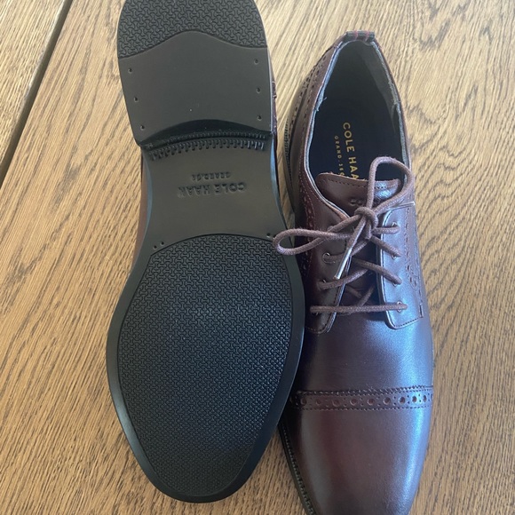 Like new - Cole Haan Captoe Oxfords Dress Shoe M Size 8 - Picture 3 of 6